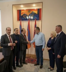Հողմացրիվ ենք անելու. Հմայակ Հովհաննիսյան