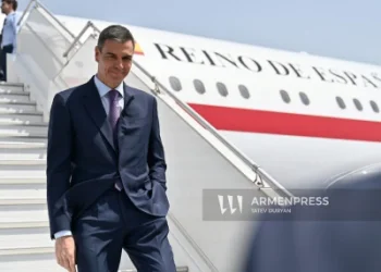 Իսպանիայի վարչապետը ուշացումով ժամանեց Երևան
