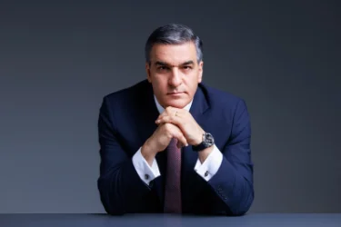 Բազմազավակ ընտանիքին կտրամադրենք անվճար բնակարան. Թաթոյան