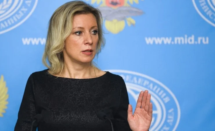 Ինչ-որ մեկը նրան ինչ-որ ուղղությամբ ուղղորդում է. Զախարովա