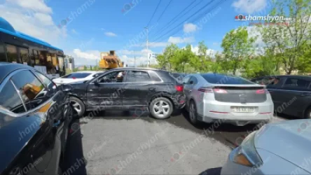 ՏԵՍԱՆՅՈՒԹ․ Շղթայական ավտովթար՝ Երևանում․ 7 մեքենա իրար են բախվել