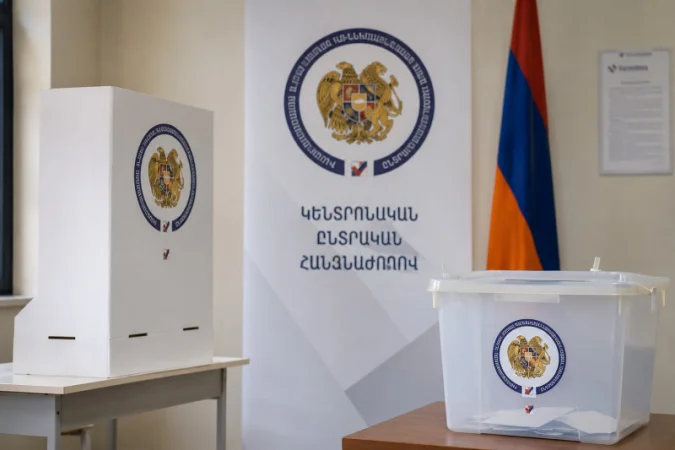 15:00 Լուրերը մեկ տողով .Ընտրական նոր իրազեկումներ, «Նուբարաշենում» տեղի ունեցած ողբերգությունն ու Եվրատեսիլի շուրջ բռնկված քաղաքական սկանդալը