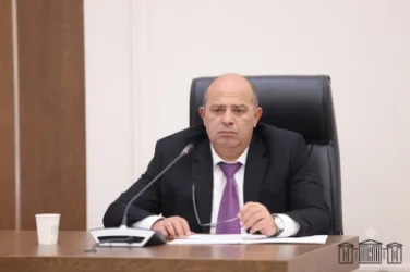 Հավաքին մասնակցելու համար ազատել են պաշտոնից. «Հրապարակ»