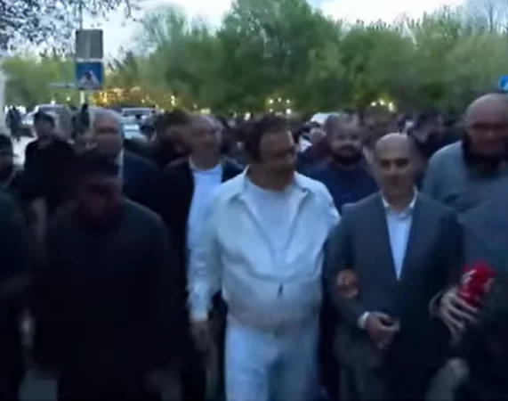Իմ թիմում լավ վարչապետներ կան. Ծառուկյանը՝ ԲՀԿ–ի վարչապետի թեկնածուի մասին