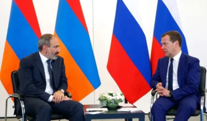 Ինչ է ասել Փաշինյանը Մեդվեդևին ծանոթանալու ժամանակ