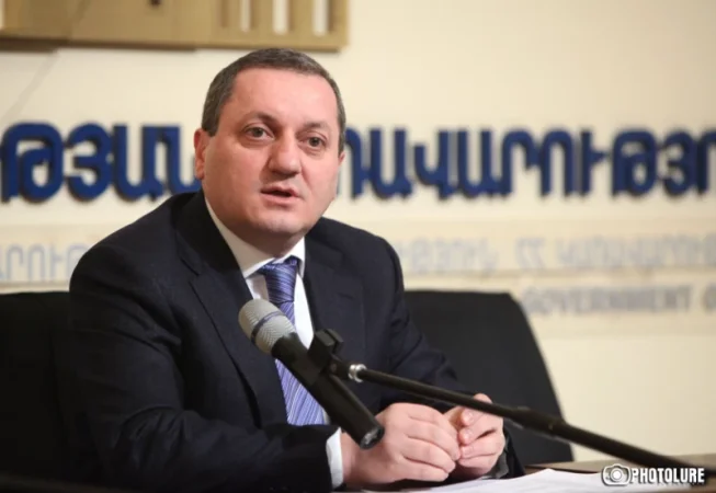 Քաղավիացիայի գլխավոր վարչության նախկին պետին և ևս 9 անձի հրավիրել են Դատախազություն. «Հետք»