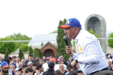 ՏԵՍԱՆՅՈՒԹ. Ես խոստացել եմ քեզ՝ դատարանում սունկ եմ կերցնելու. Փաշինյանը` Կարապետյանին