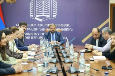 Գևորգ Պապոյանը խոշոր ջերմոցատերերի հետ քննարկել է ՌԴ-ի կողմից կիրառված սահմնափակումները