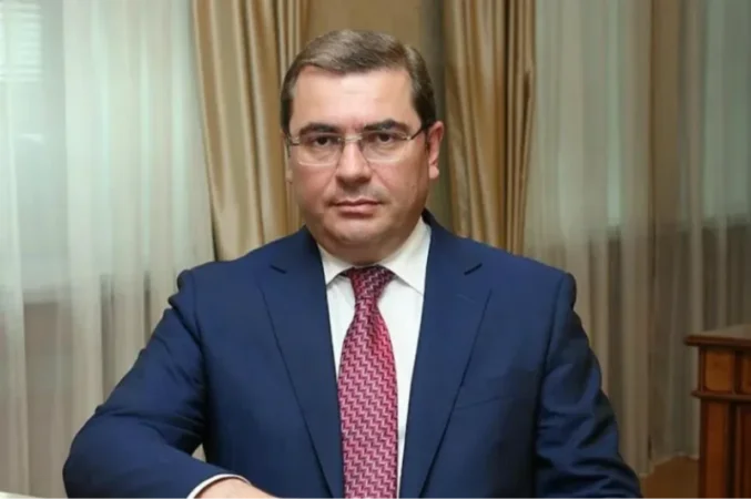 Տնտեսությունը չի կարող լինել «ապաքաղաքական». Դավիթ Անանյանը՝ Ադրբեջանից բենզին ներկրելու մասին