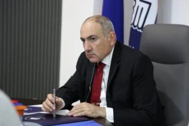 Փաշինյանը հասկացրել է, որ ինքն անուն առ անուն կասի, թե ով կարող է լինել ցուցակում. «Իրավունք»