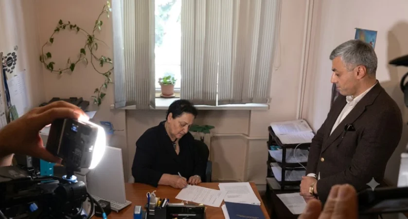 ՏԵՍԱՆՅՈՒԹ. «Հանրապետություն» կուսակցությունը ԿԸՀ հայց ներկայացրեց «Ուժեղ Հայաստան»-ի դեմ