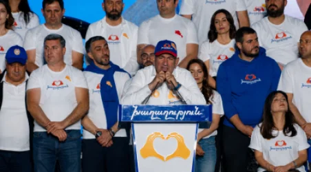  Փաշինյանը խոստացել է կալանավորել Քոչարյանին, Կարապետյանին, Ծառուկյանին
