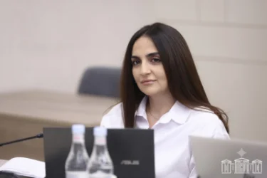 Ալխաս Ղազարյանը մեղադրել է երկրի բոլոր նախկին ղեկավարներին