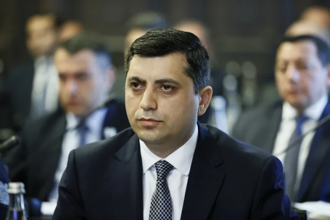 Կլինեն նոր բացահայտումներ, խուզարկություններ և ձերբակալություններ 
