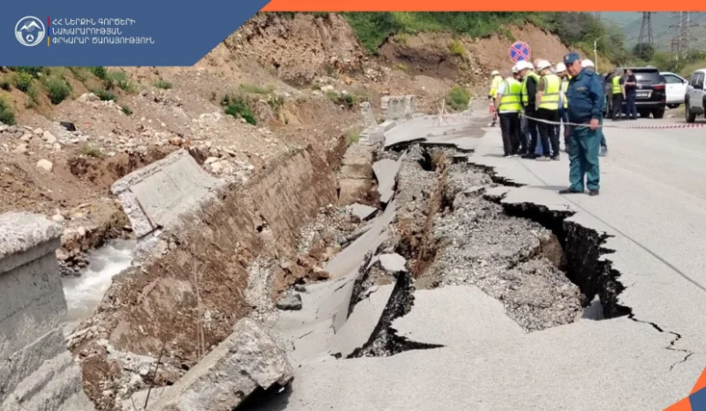 Քաջարանում պատնեշ է փլուզվել․ ճանապարհը դարձել է միակողմանի