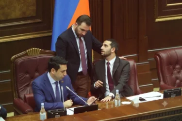 Ազգային ժողովի նախագահի պաշտոնի համար թեժ մարտեր են ընթանում. «Հրապարակ»