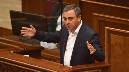 Իշխան Սաղաթելյանը քաղաքացիներին կոչ է անում հավաքվել ԿԸՀ շենքի դիմաց