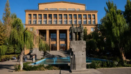 Այսօր փակում են այդ լեգենդար ամբիոնը. Կարեն Քոչարյան