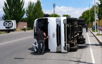 15:00 Լուրերը մեկ տողով. Մանկական ավտոբուսի վթարի մանրամասները.  Ստոկհոլմի արբիտրաժային տրիբունալի որոշումը