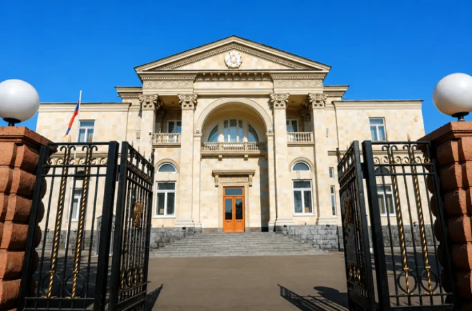 Ովքեր են հավակնում ՀՀ նախագահի պաշտոնին. «Հրապարակ»