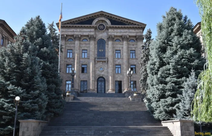 Երեք թեկնածու՝ ԱԺ նախագահի պաշտոնի համար. «Հրապարակ»