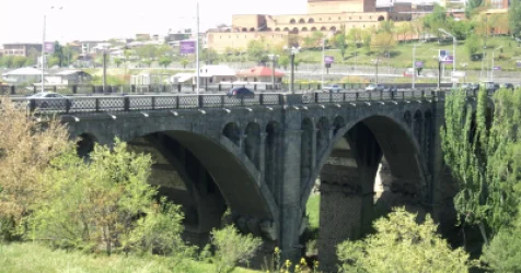 Ավինյանը խոսել է Կիևյան կամրջի շինարարական աշխատանքերի մասին