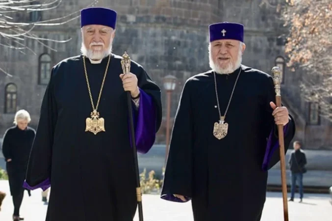 Կմնամ հանձնառու, գալու Հայրենիք՝ ստեղծված ծանր իրավիճակից Հայաստանը դուրս բերելու․ Արամ Ա կաթողիկոս