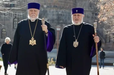 Կմնամ հանձնառու, գալու Հայրենիք՝ ստեղծված ծանր իրավիճակից Հայաստանը դուրս բերելու․ Արամ Ա կաթողիկոս