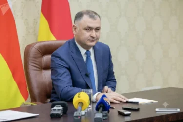Պուտինի հրամանագրով Հարավային Օսիայի նախկին նախագահը նշանակվել է ՌԴ նախագահի խորհրդական