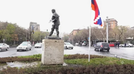 Երևանում Արցախի դրոշի տեղադրման փորձի ժամանակ ՀՅԴ ՀԵՄ երկու անդամ է բերման ենթարկվել