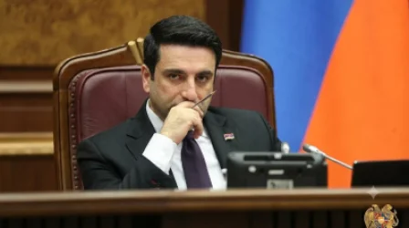 Ալեն Սիմոնյանի կադրերը ճամպրուկներն են հավաքում. «Հրապարակ»
