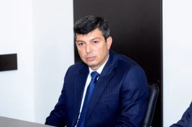 Շենգավիթի վարչական շրջանի ղեկավարը դատապարտել է քաղաքապետարանի ծեծկռտուքը և ներկայացրել կատարված աշխատանքները