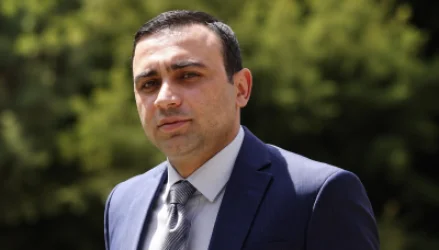 ՏԵՍԱՆՅՈՒԹ. Կալուգացու պատգամավորներից քանի՞սն են պատրաստ 1 դրամով աշխատել. Տարոն Չախոյան