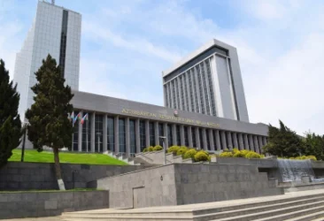 Բաքուն նոր քայլ է անում Կիևի հետ հարաբերություններում