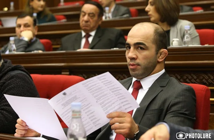Այն, ինչ այսօր արվեց Գագիկ Ծառուկյանի նկատմամբ, այլանդակություն է. Արսեն Ջուլֆալակյան