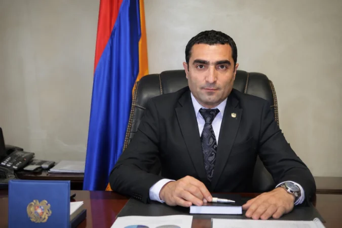 Ռոմանոս Պետրոսյանն արձագանքել է Սամվել Կարապետյանին