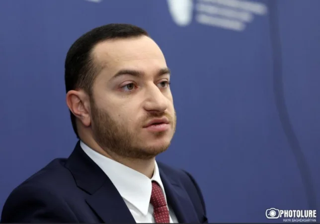 ԲՏԱ նախարար Մխիթար Հայրապետյանը կհեռանա պաշտոնից