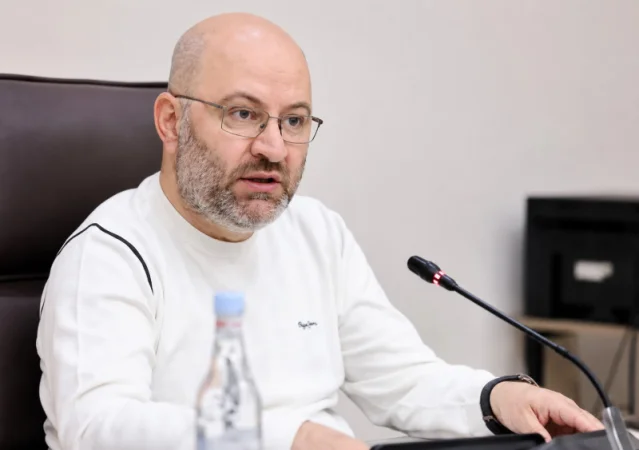 Դավիթ Առուշանյանը հրաժարվել է մանդատից, կշարունակի աշխատել Շիրակի մարզպետ