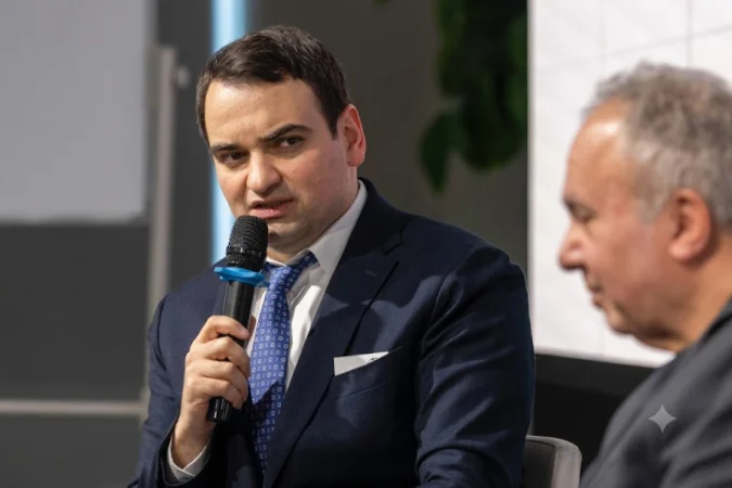 Այդ ո՞ր հայ գործարարն է Հայաստանում տնային կալանքում ումից բողոքում է թե Ալիևը. Նարեկ Կարապետյան