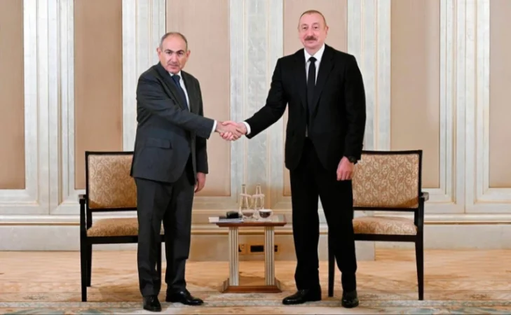 Փաշինյանն ու Ալիևը փոխում են Հարավային Կովկասի «կարգադրիչին»․ «Կոմերսանտ»