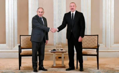Փաշինյանն ու Ալիևը փոխում են Հարավային Կովկասի «կարգադրիչին»․ «Կոմերսանտ»