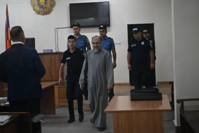 Արքեպիսկոպոս Աջապահյանի գործով առաջին դատական նիստն է ընթանում