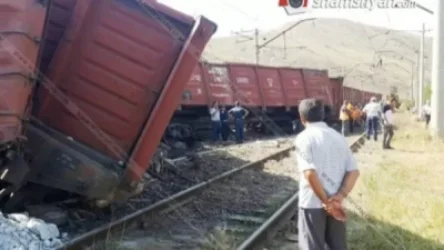 Հրազդանում գնացքի՝ հանքանյութով բեռնված 9 վագոններ դուրս են եկել երկաթգծից և թեքվել. Shamshyan.com