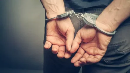 Մահճակալի վրա հայտնաբերվել է կնոջ դի՝ գլխի շրջանում վնասվածքներով. կալանավորվել է վերջինիս որդին