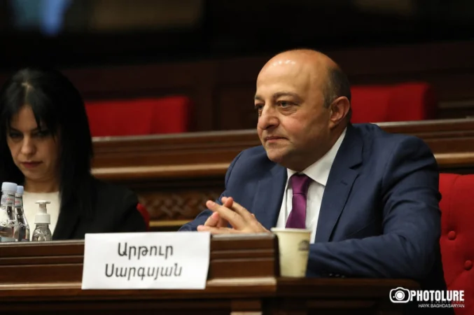 ԱԺ պատգամավոր Արթուր Սարգսյանը կմնա տնային կալանքում․ դատարանը երկարաձգեց ժամկետը