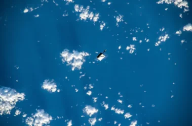 NASA-ի կին տիեզերագնացները ուղեծրում գործիքների տուփ են մոռացել