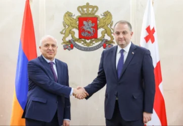 Վրաստանում ՀՀ դեսպանը հանդիպել է ՊՆ ղեկավար Իրակլի Չիկովանիին