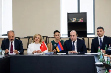 Երևանում կայացել է Անիի պատմական կամրջի վերականգնման հարցերով հայ-թուրքական աշխատանքային խմբի երկրորդ հանդիպումը