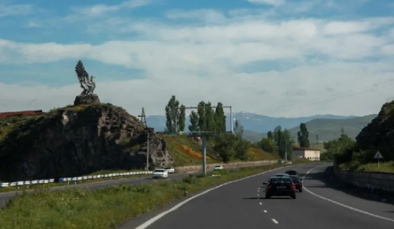 ԼՈՒՍԱՆԿԱՐՆԵՐ․ Երթևեկության փոփոխություններ՝ Երևան-Սևան միջպետական ճանապարհին