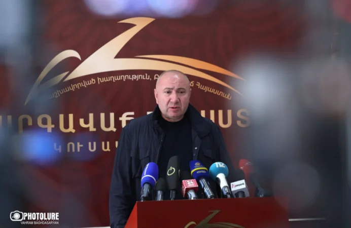 Թևանյանի և Մանուկյանի փաստաբանները հերքում են 622 հազար դոլարի և պետական գաղտիքի մասին լուրը